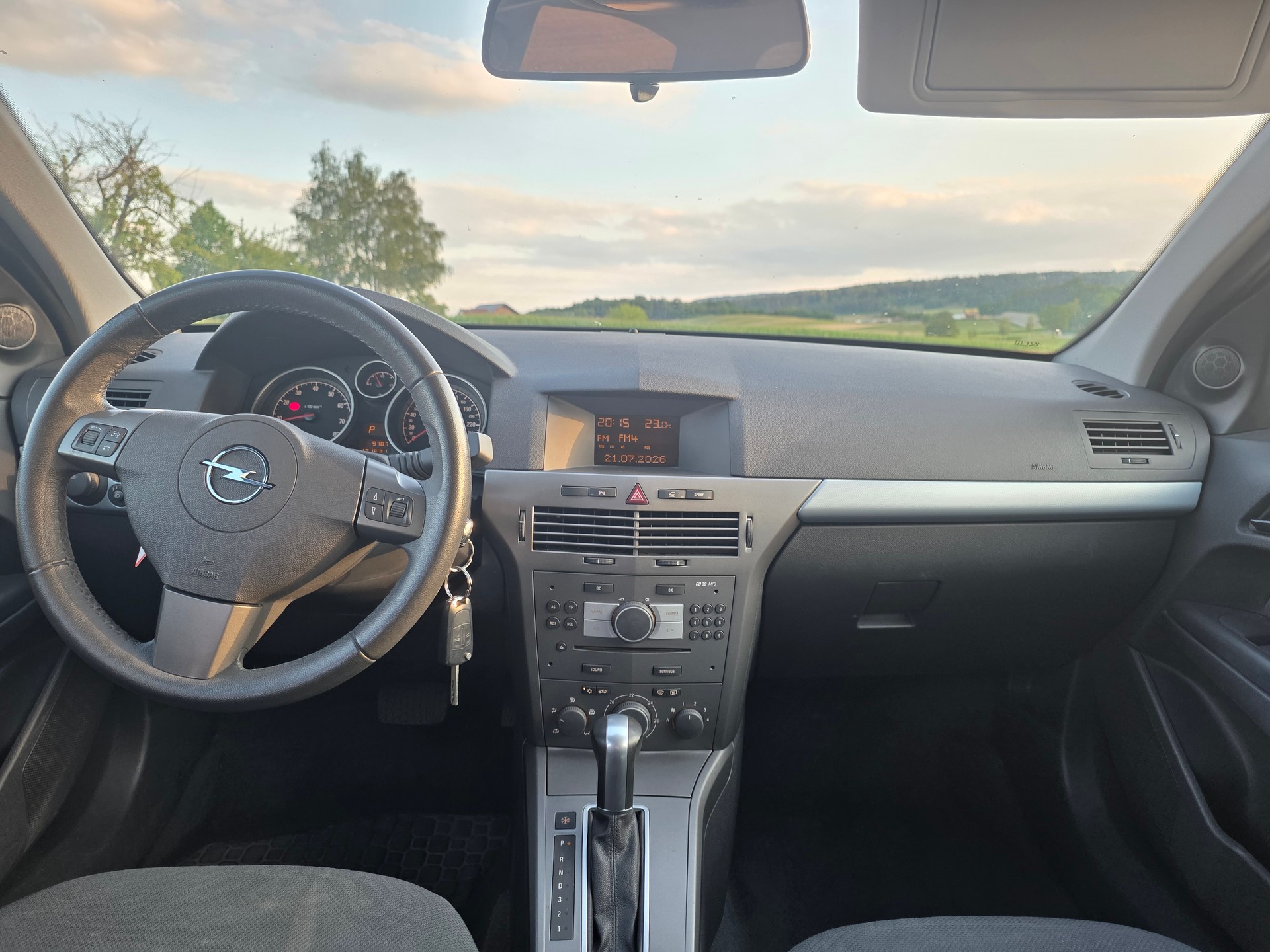 OPEL Astra 1.8i 16V Enjoy-image-10