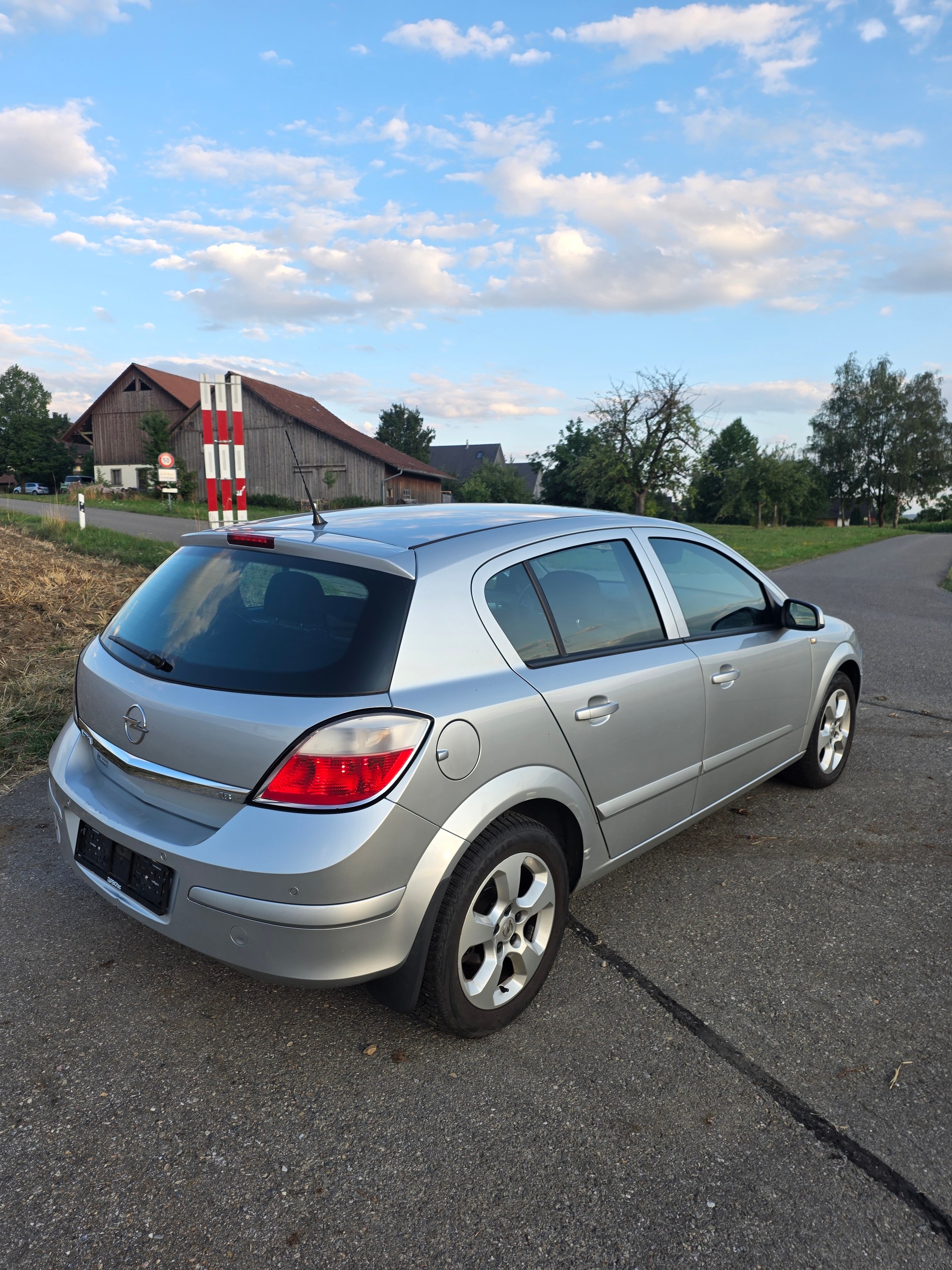 OPEL Astra 1.8i 16V Enjoy-image-3