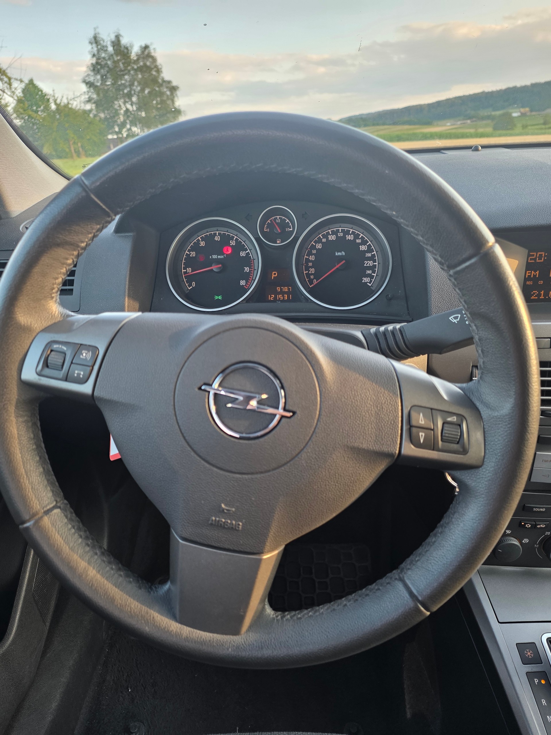 OPEL Astra 1.8i 16V Enjoy-image-13