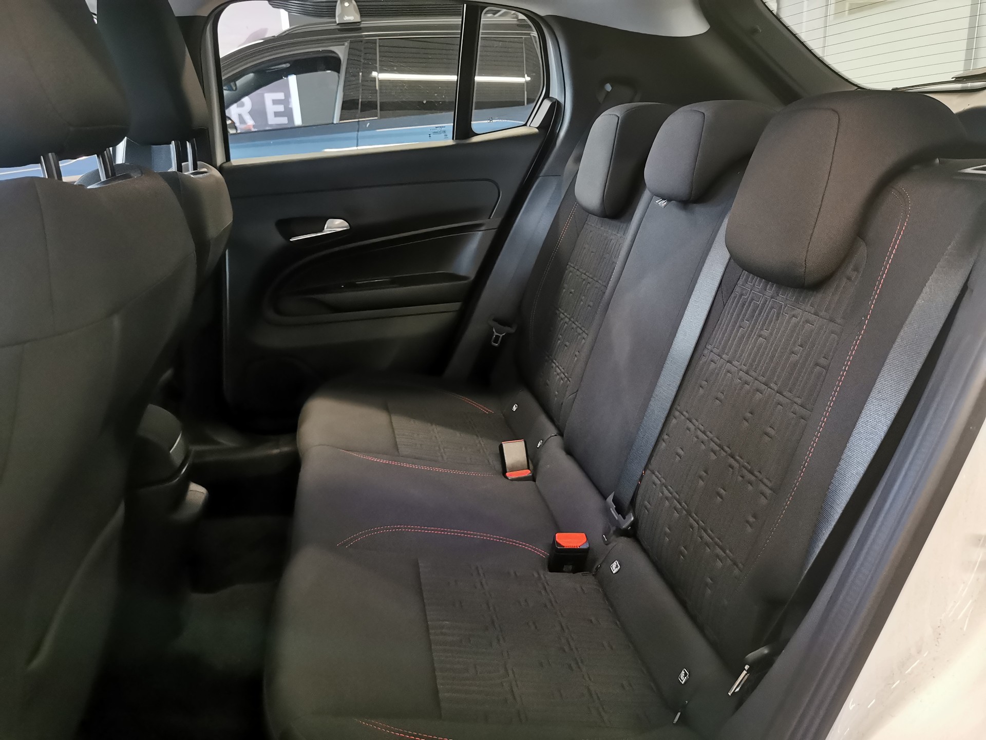 FIAT 600e Red-image-5
