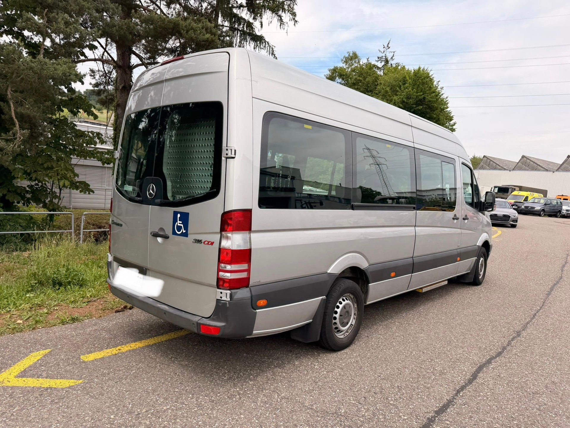 MERCEDES-BENZ Sprinter-image-3