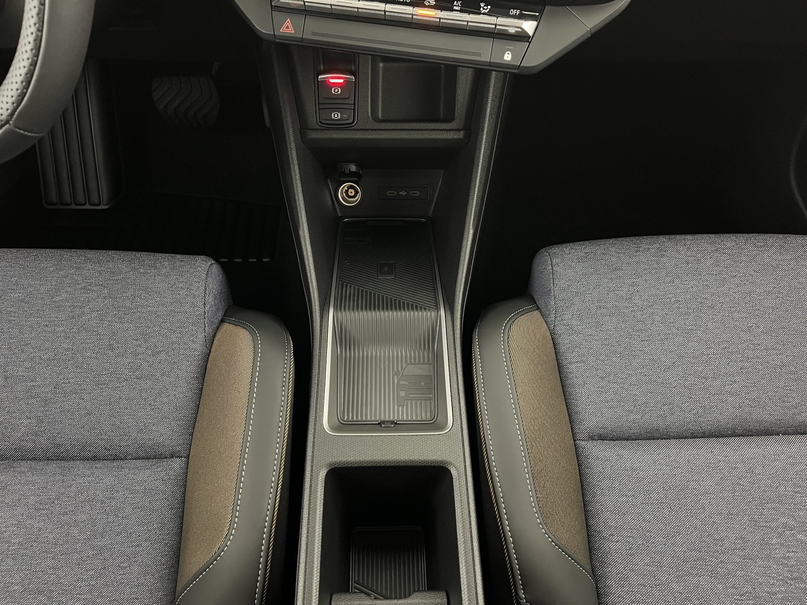 RENAULT R5 E-Tech Comfort Range techno-image-13