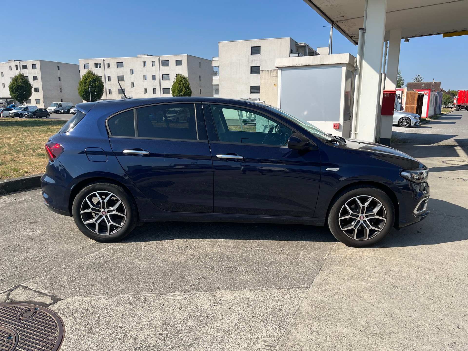 FIAT Tipo 1.0 100CV de 1ère main. Véhicule soigné, sous garantie constructeur jusqu'en 2027-image-3