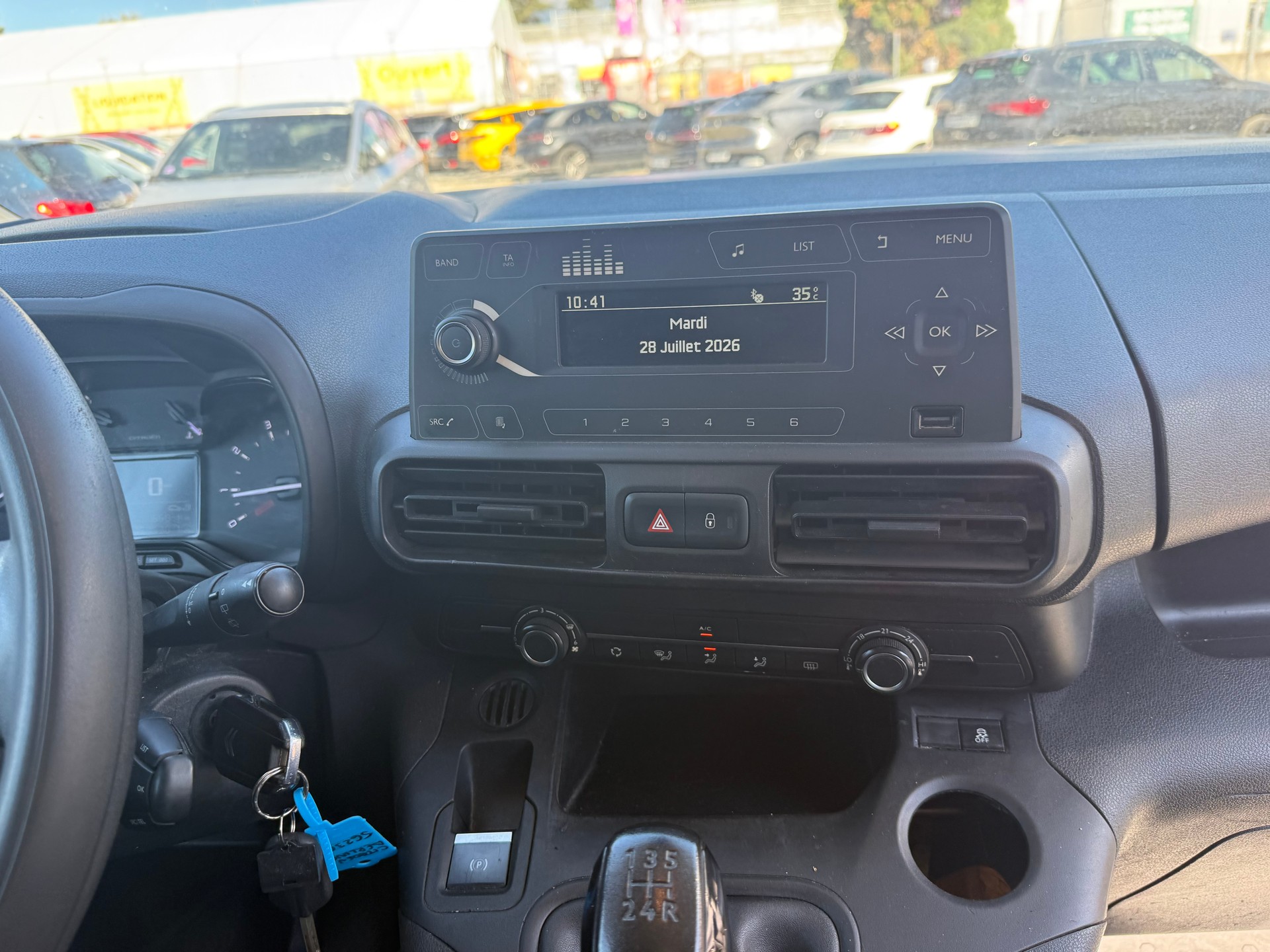 CITROEN Berlingo Van 1.6 Blue HDi 100 s/s Club 650kg-image-11