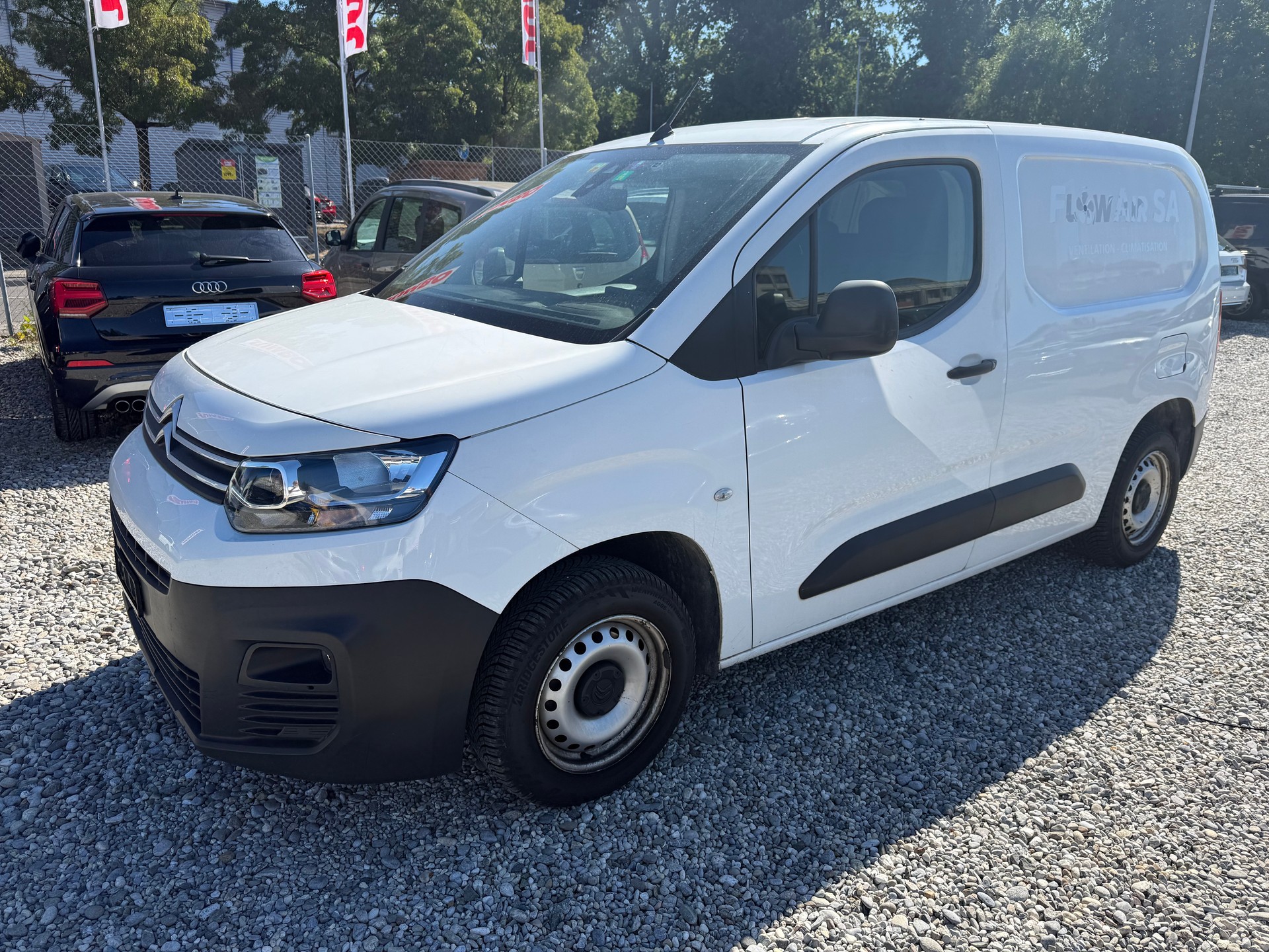 CITROEN Berlingo Van 1.6 Blue HDi 100 s/s Club 650kg-image-2