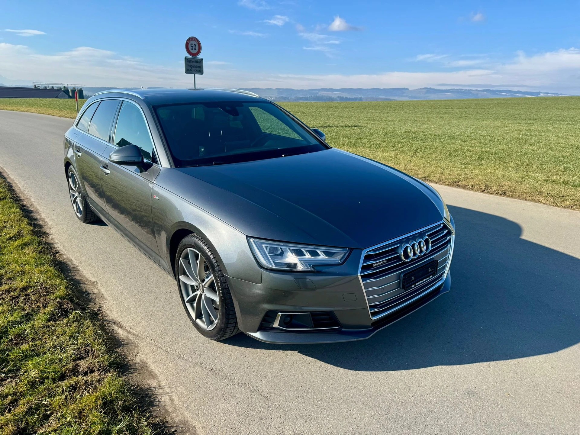AUDI A4 Avant 2.0 TDI Sport quattro S-tronic-image-1
