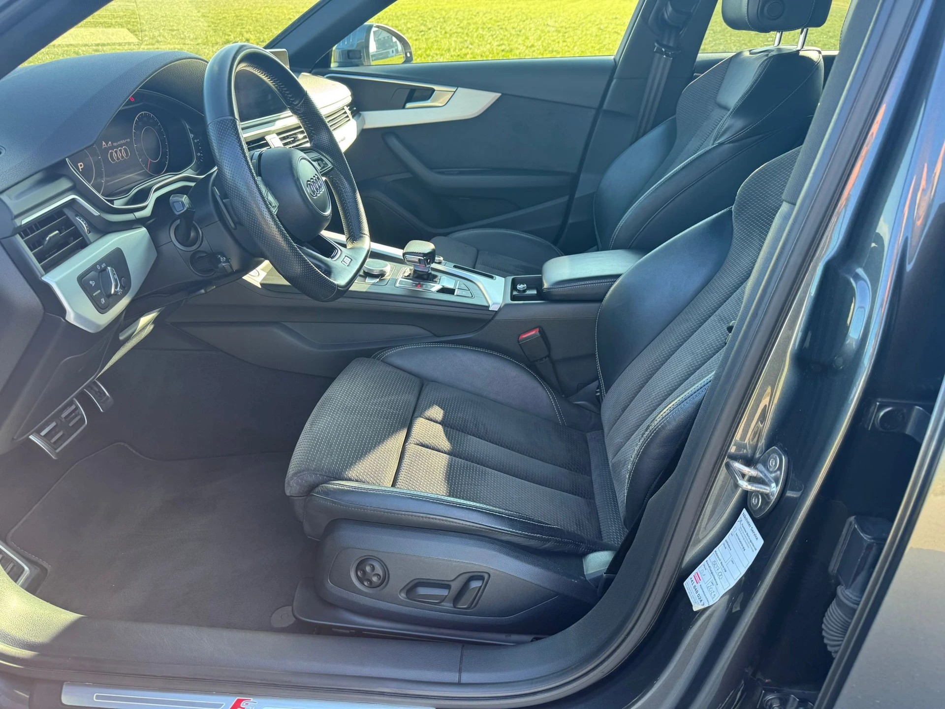 AUDI A4 Avant 2.0 TDI Sport quattro S-tronic-image-6