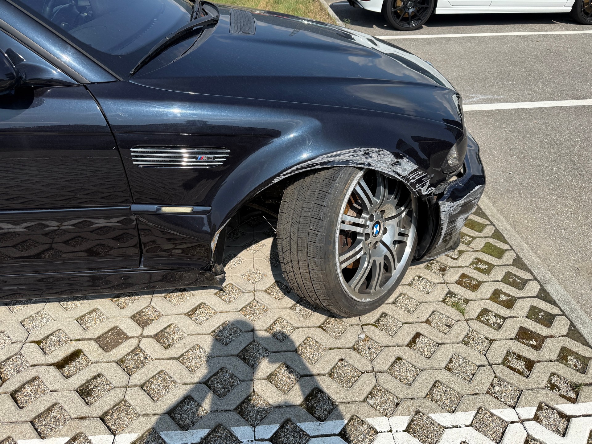 BMW M3-image-4