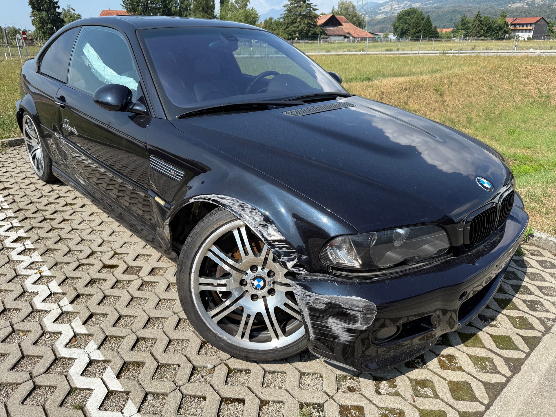 BMW M3-image-3