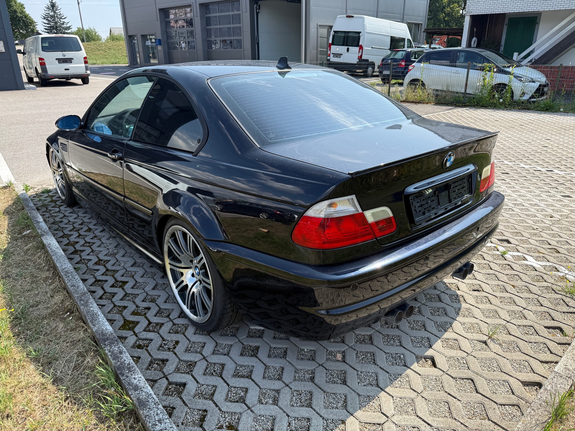 BMW M3-image-1