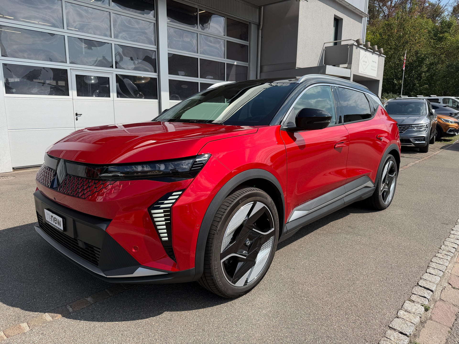 RENAULT Scénic E-Tech iconic-image-0