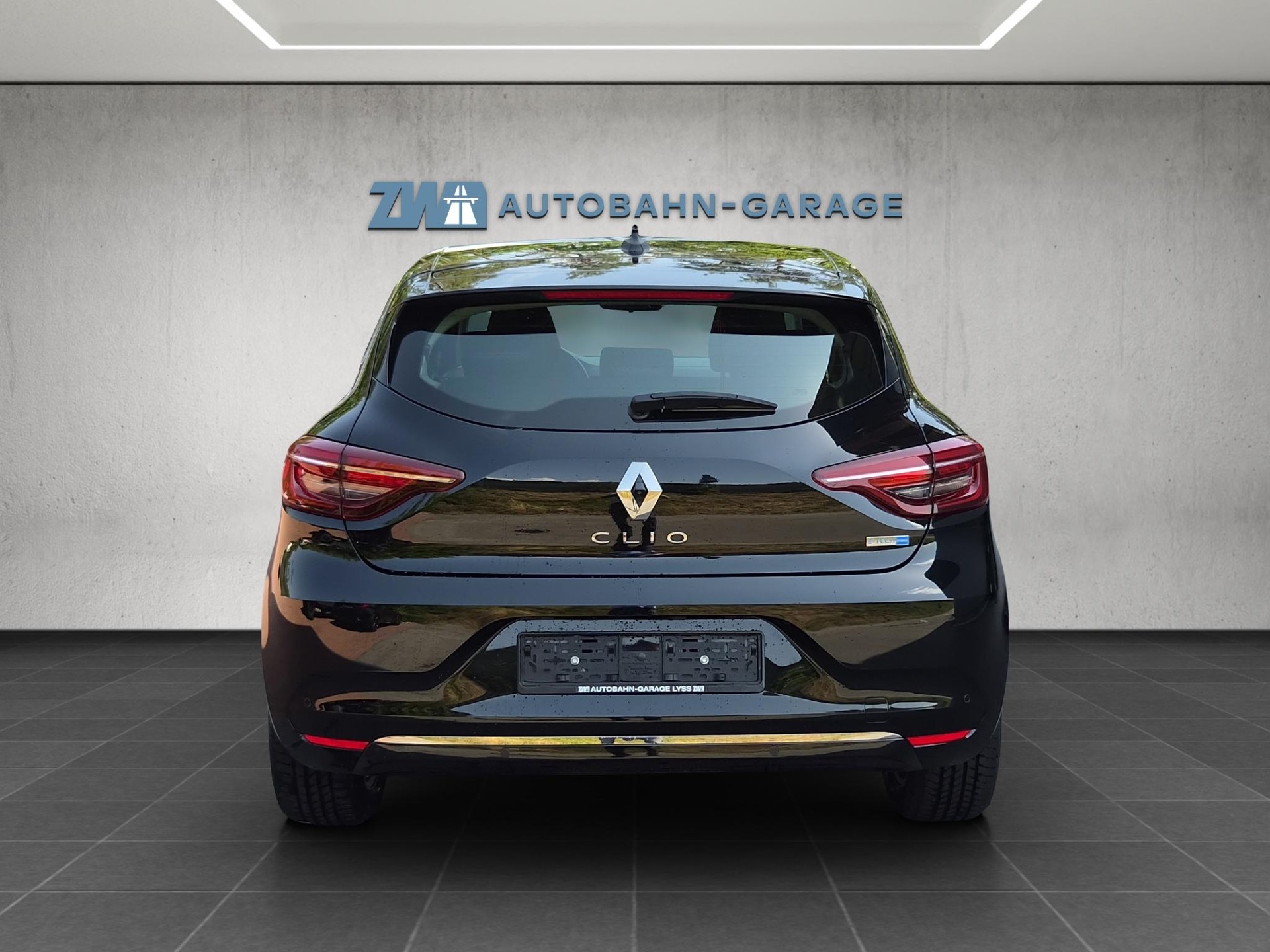 RENAULT Clio 1.6 E-Tech Intens-image-3