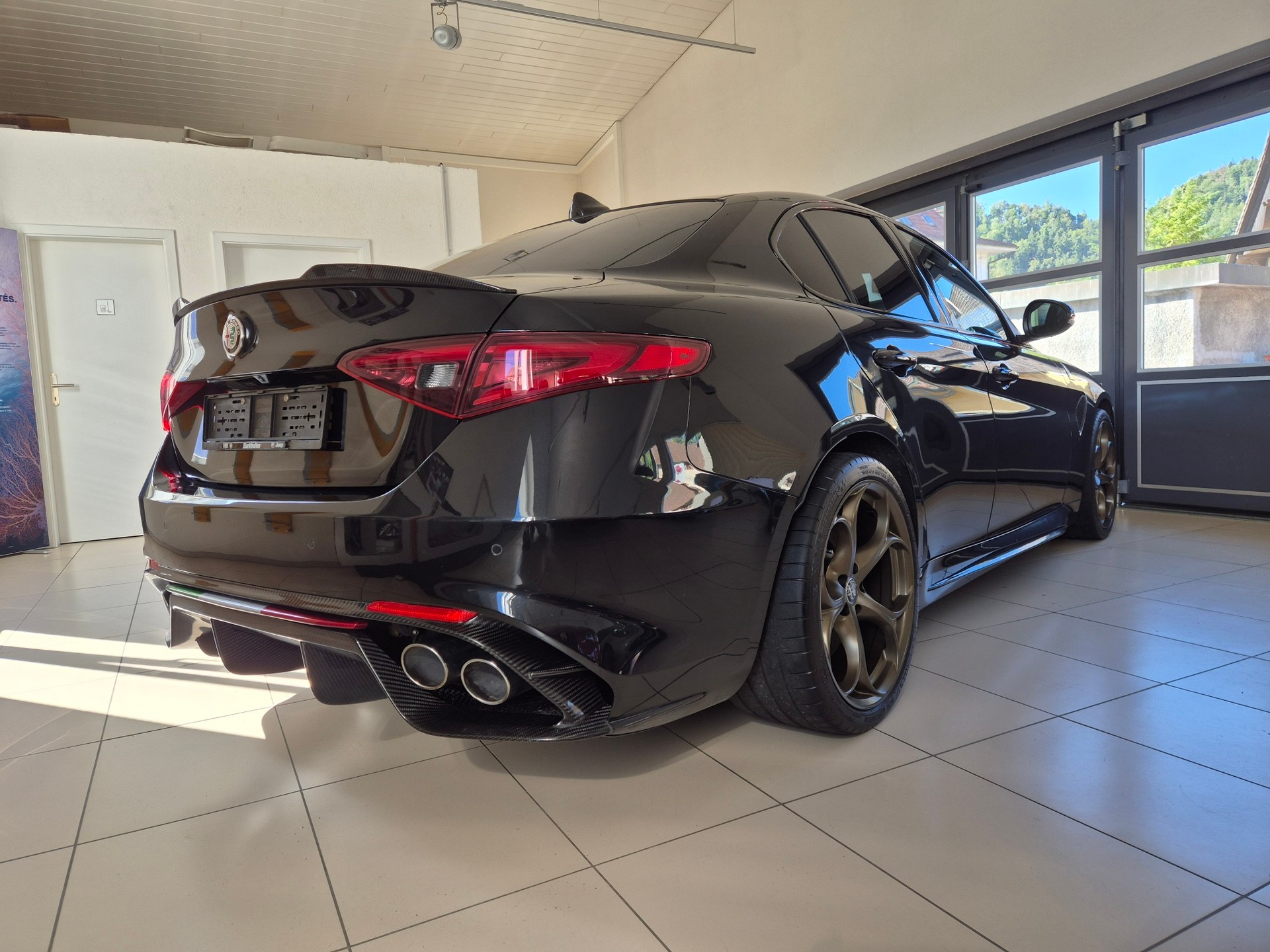 ALFA ROMEO Giulia 2.9 V6 Quadrifoglio Automatic 10 ANS SWISS FREE SERVICE-image-3