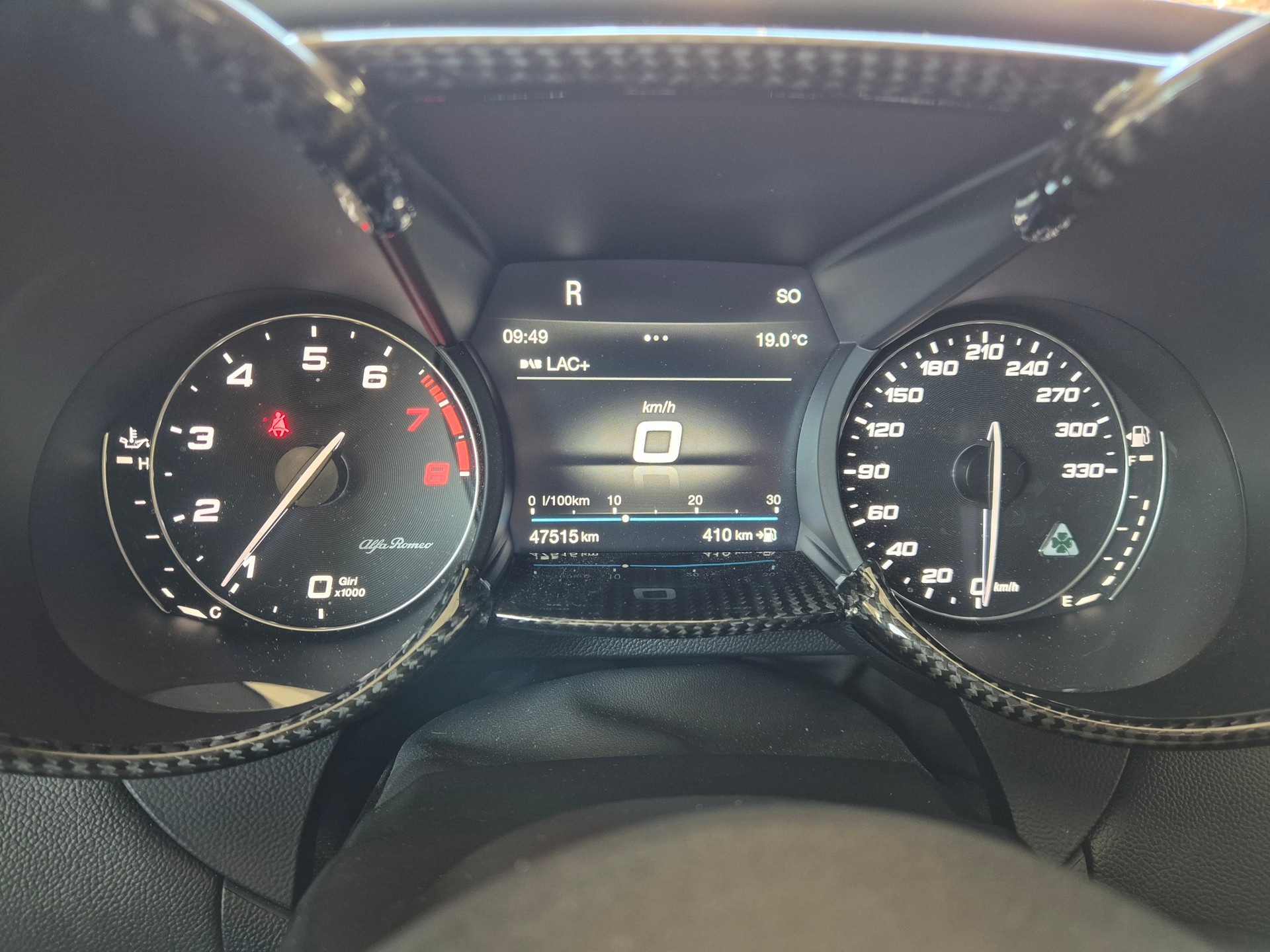 ALFA ROMEO Giulia 2.9 V6 Quadrifoglio Automatic 10 ANS SWISS FREE SERVICE-image-20