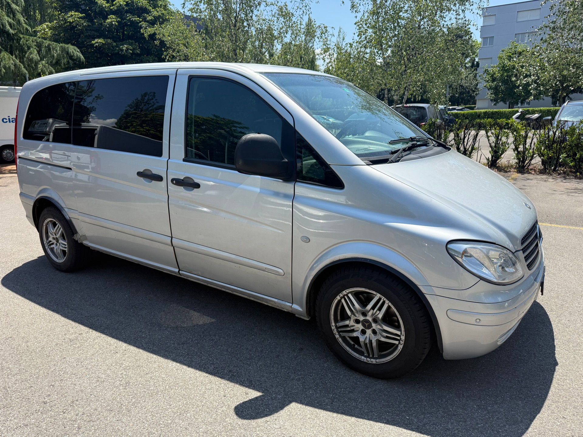 MERCEDES-BENZ Vito 120 CDI Automat-image-5