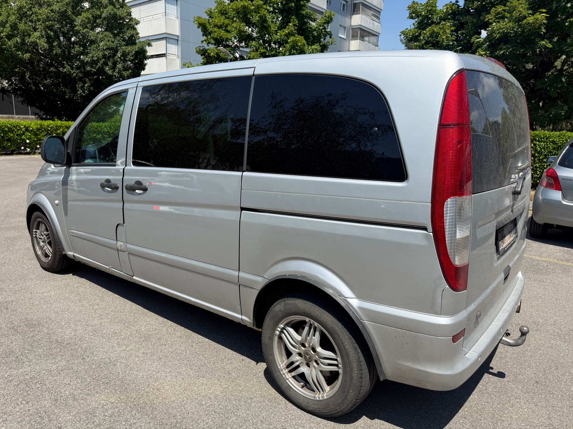 MERCEDES-BENZ Vito 120 CDI Automat-image-2