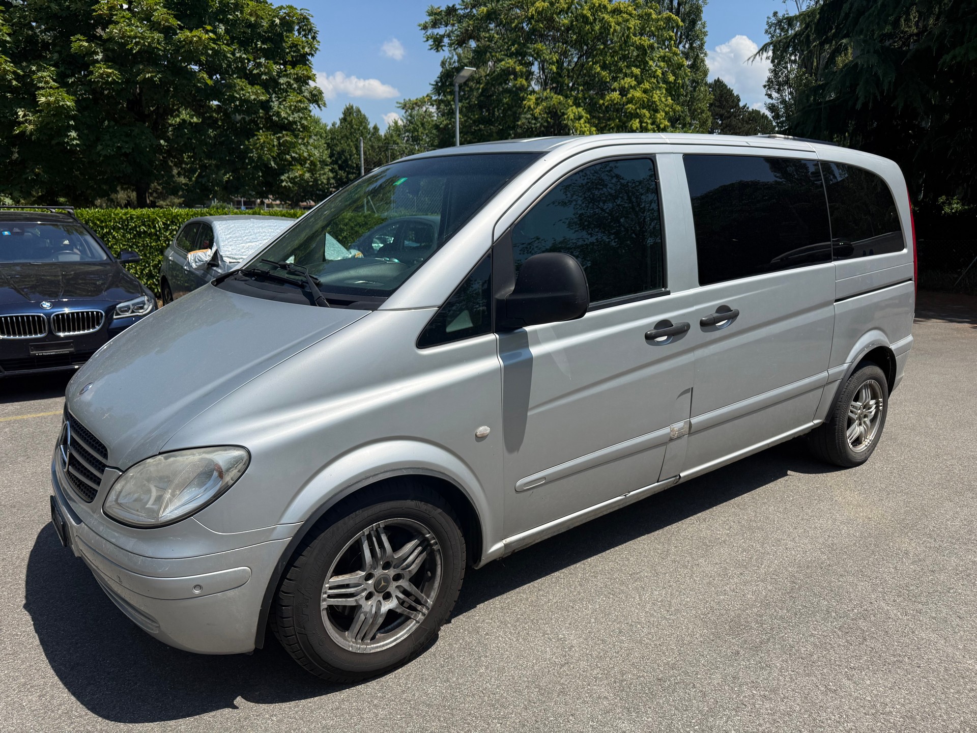 MERCEDES-BENZ Vito 120 CDI Automat-image-1