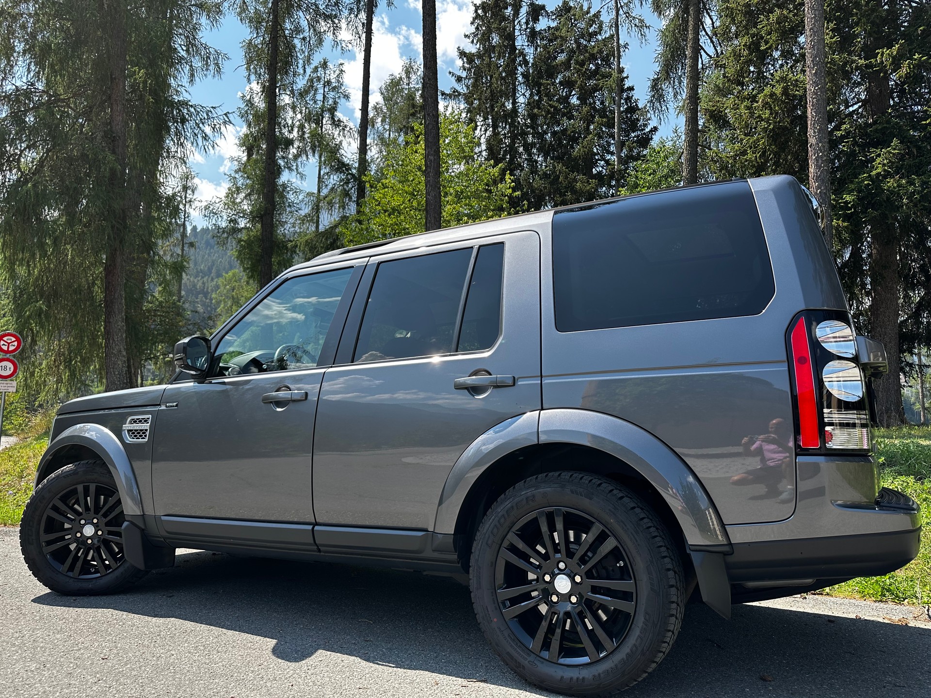 LAND ROVER SDV6 HSE, nur 74'800km-image-5