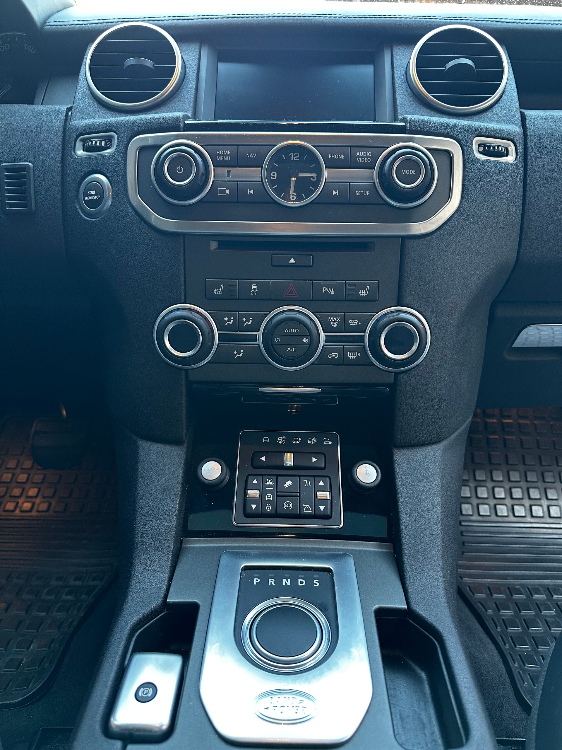 LAND ROVER SDV6 HSE, nur 74'800km-image-9