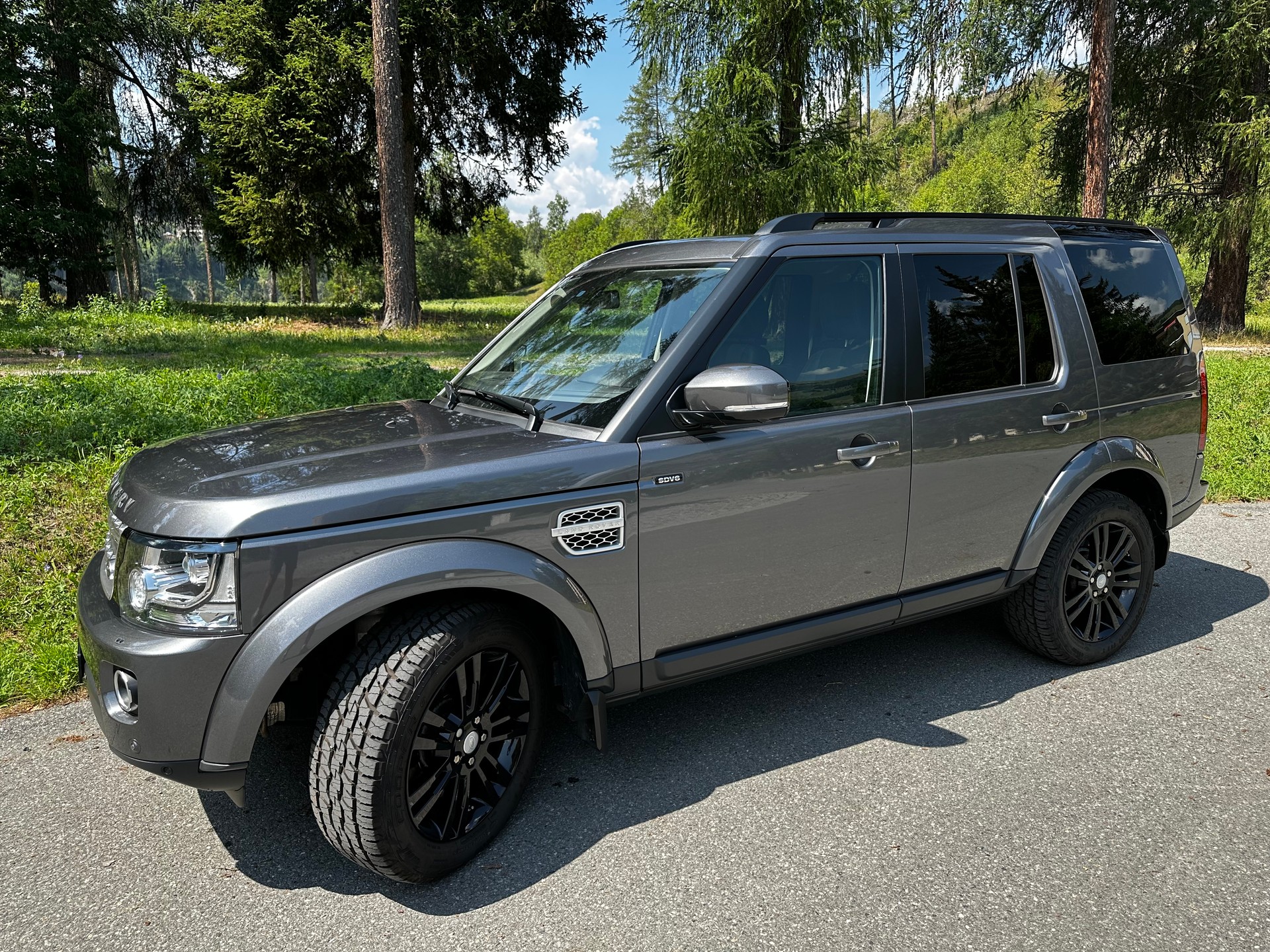 LAND ROVER SDV6 HSE, nur 74'800km-image-0