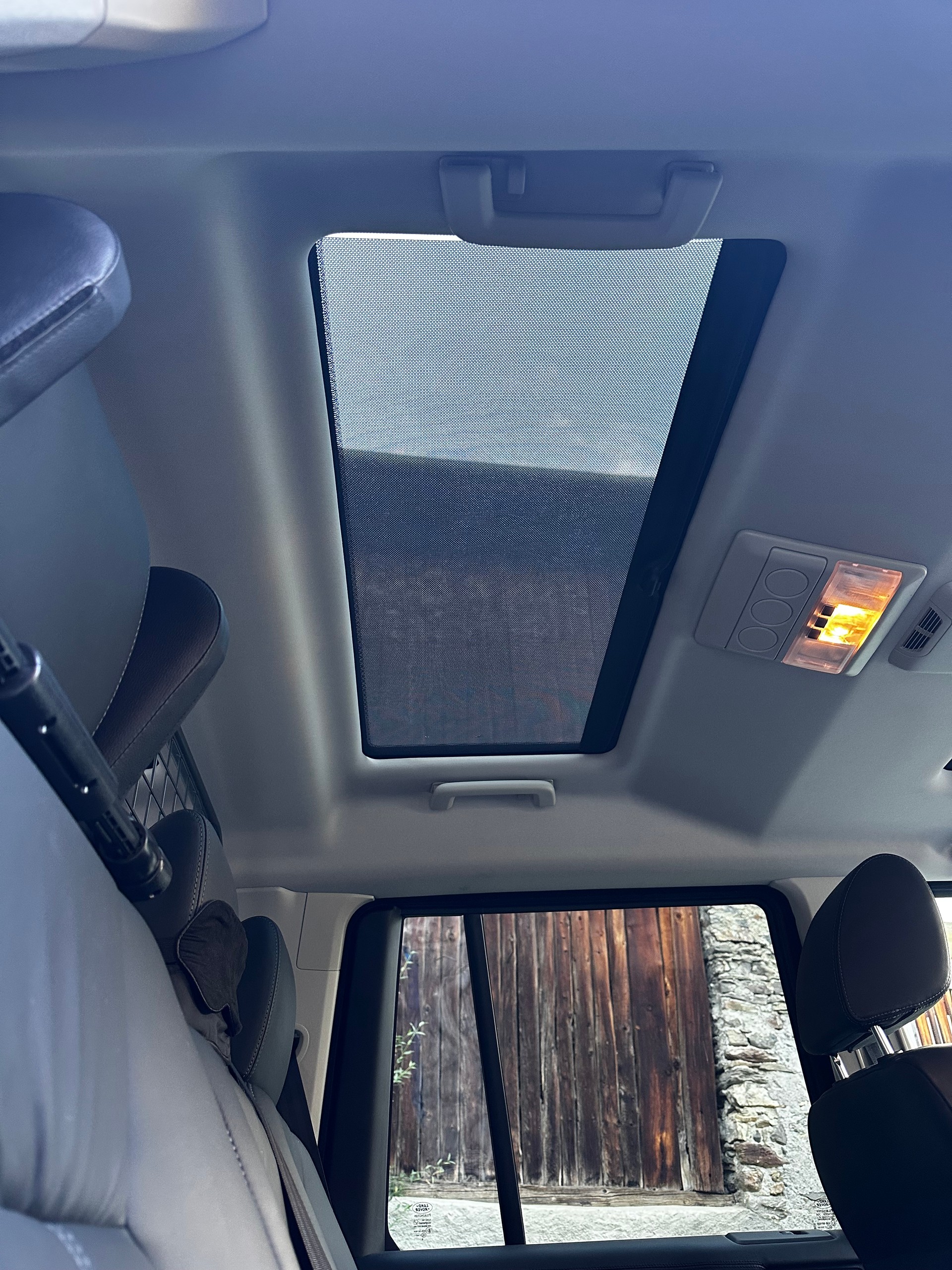 LAND ROVER SDV6 HSE, nur 74'800km-image-13