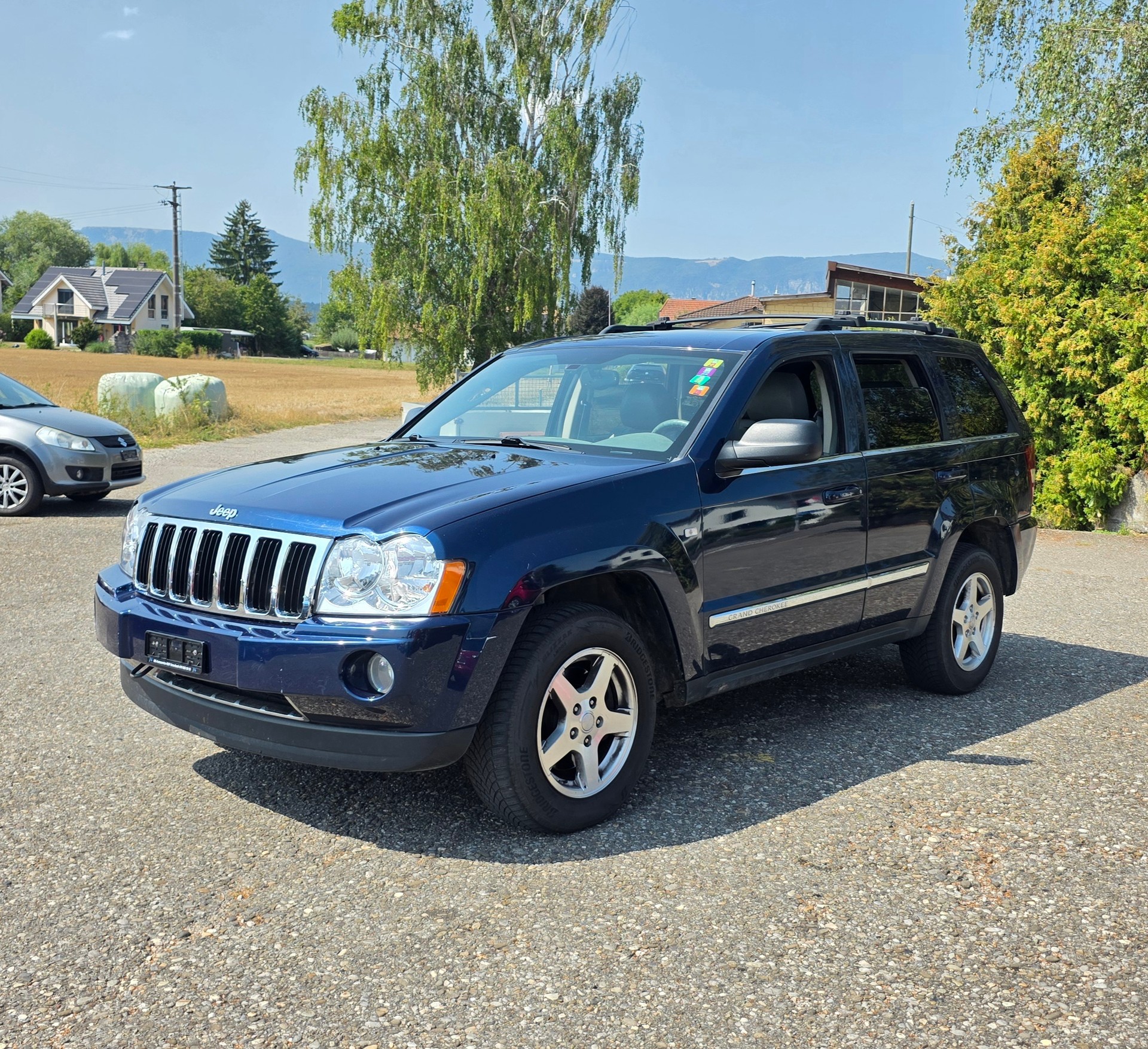 JEEP Grand Cherokee 4.7 V8 Laredo Automatic-image-0