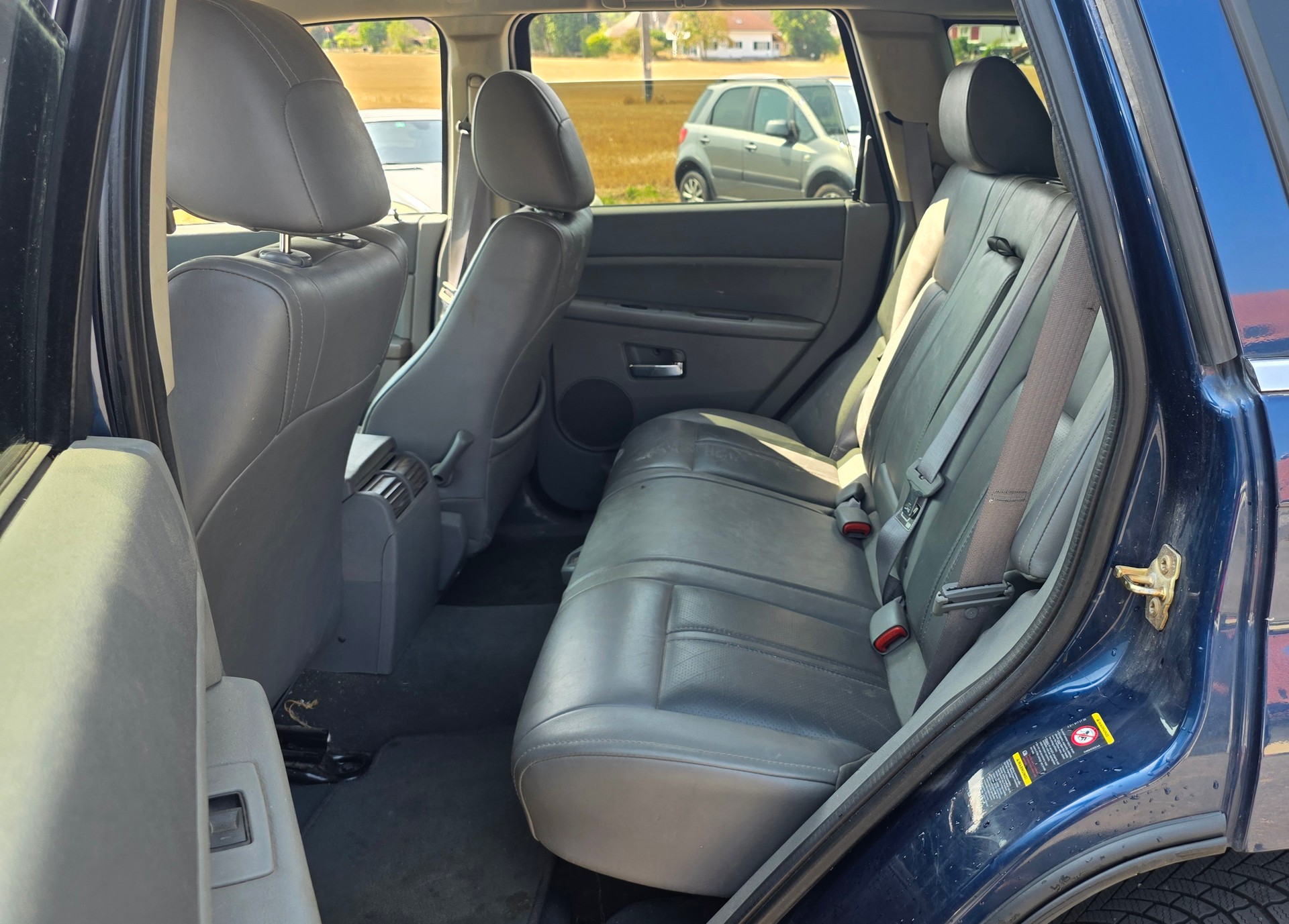 JEEP Grand Cherokee 4.7 V8 Laredo Automatic-image-9