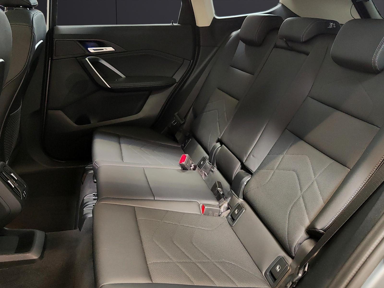 BMW X1 23i xDrive-image-17