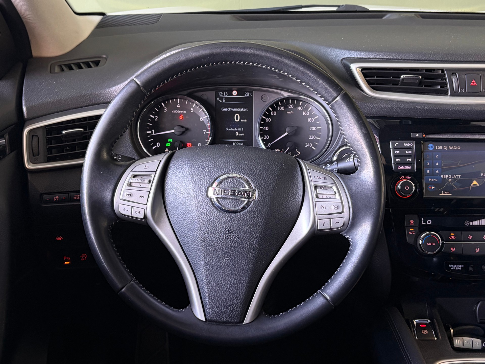 NISSAN Qashqai 1.6 DIG-T tekna * CH-Fahrzeug * Ab MFK * Anhängerkupplung *-image-9