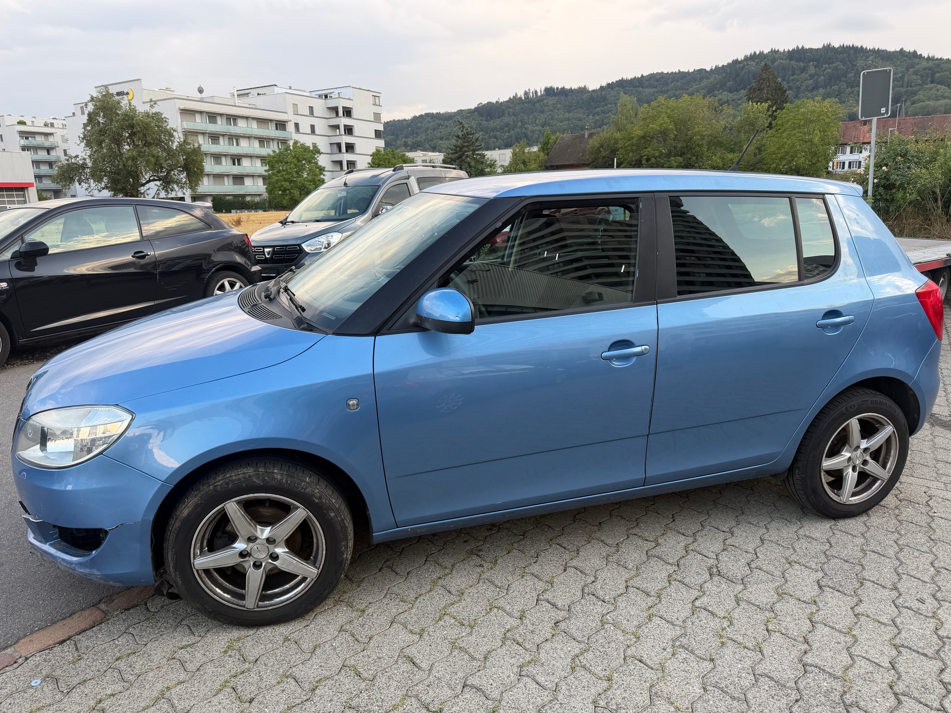 SKODA Fabia 1.2 TSI Fresh-image-2
