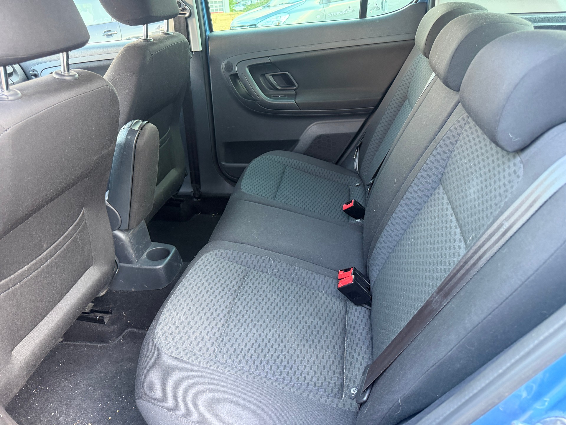 SKODA Fabia 1.2 TSI Fresh-image-9
