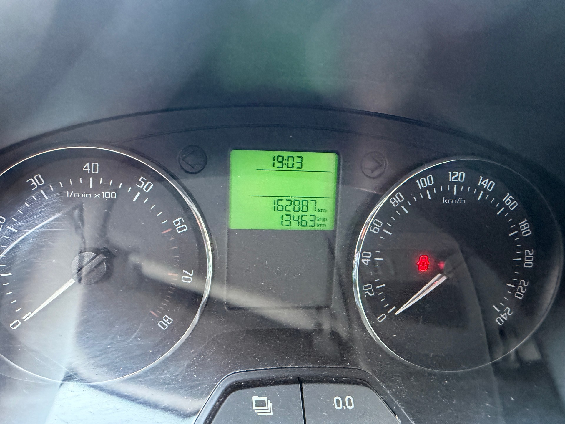 SKODA Fabia 1.2 TSI Fresh-image-8