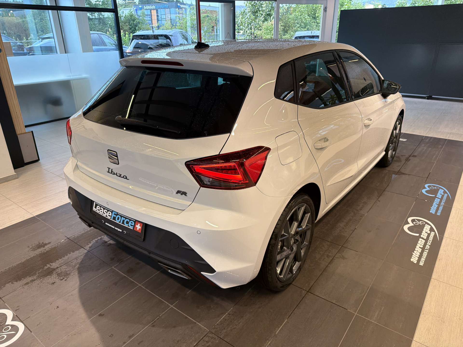 SEAT Ibiza 1.0 EcoTSi FR DSG-Automat-image-2