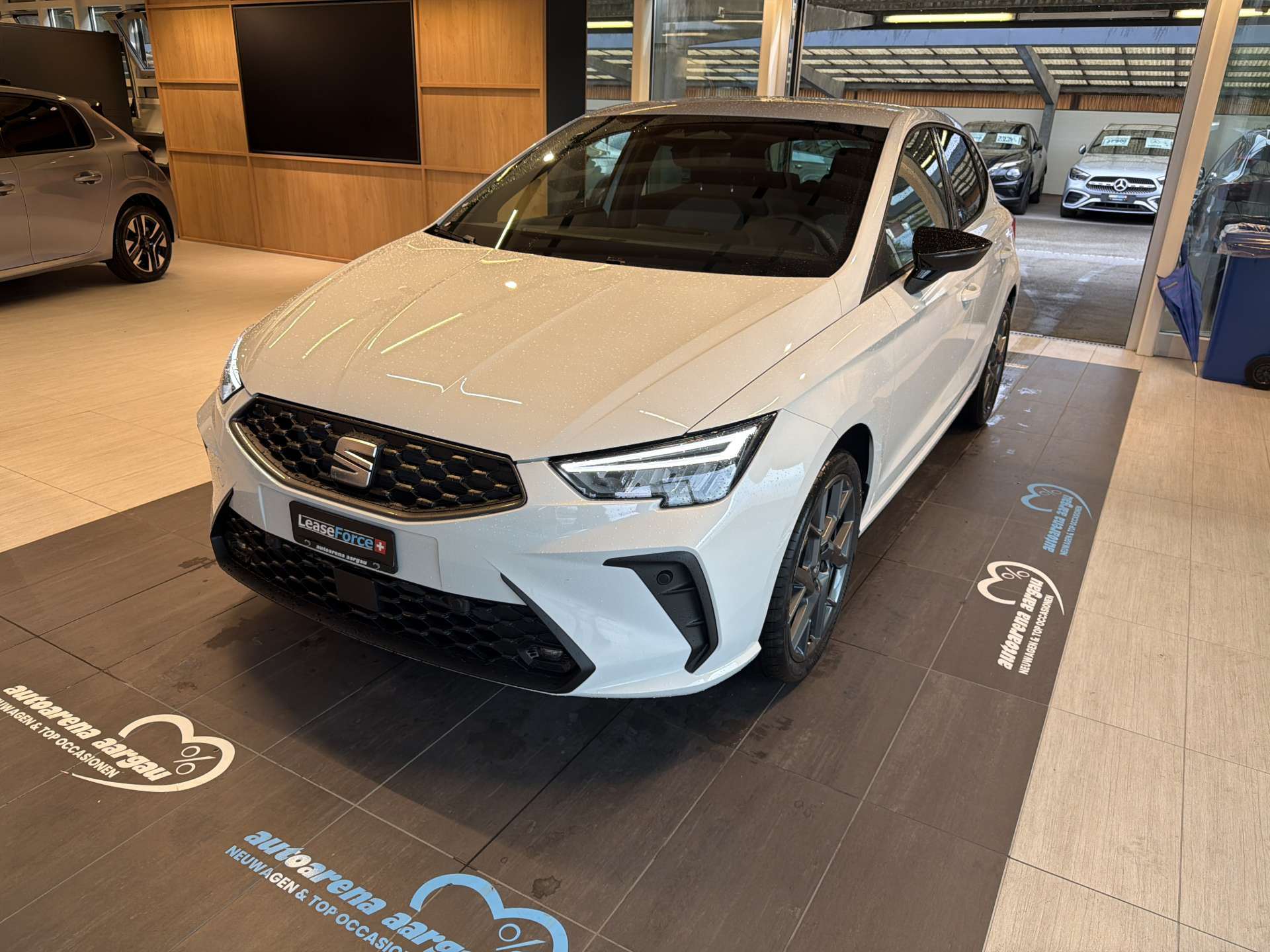 SEAT Ibiza 1.0 EcoTSi FR DSG-Automat-image-0