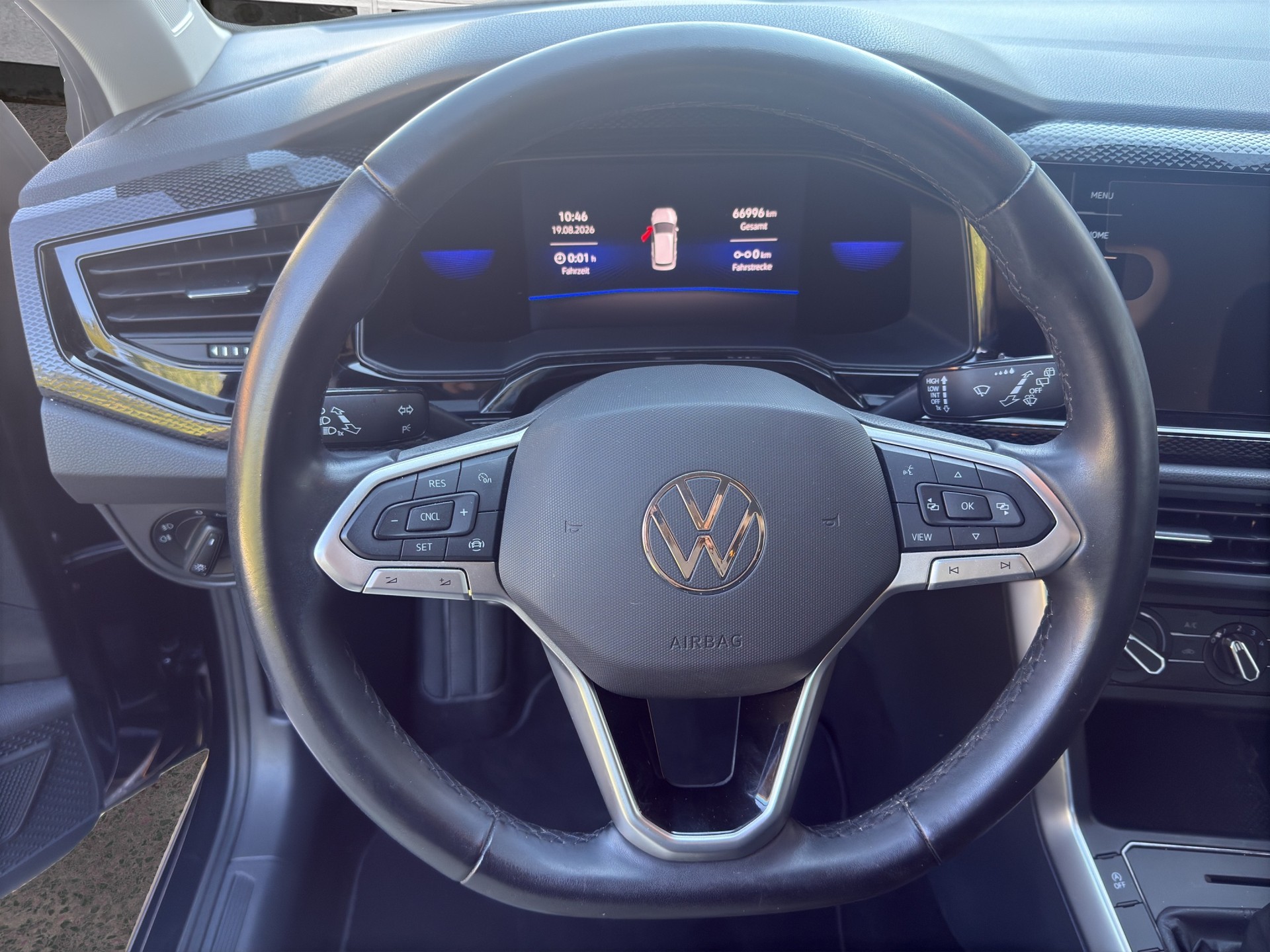 VW Polo 1.0 TSI Life-image-10