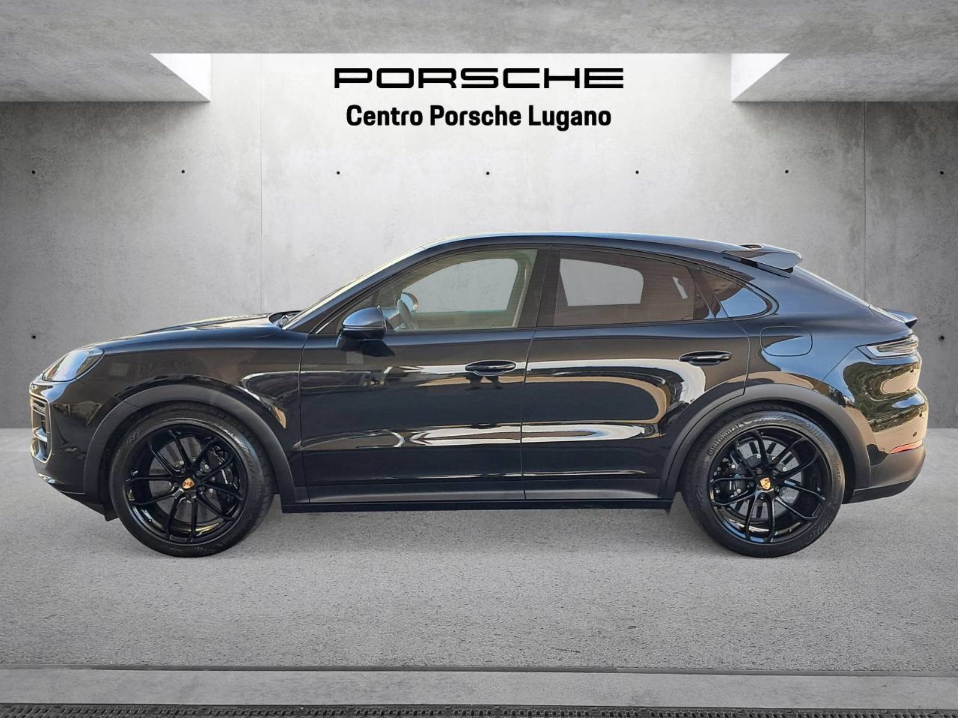 PORSCHE Cayenne Turbo E-Hybrid Coupé con pacchetto-GT-showroom-element-1