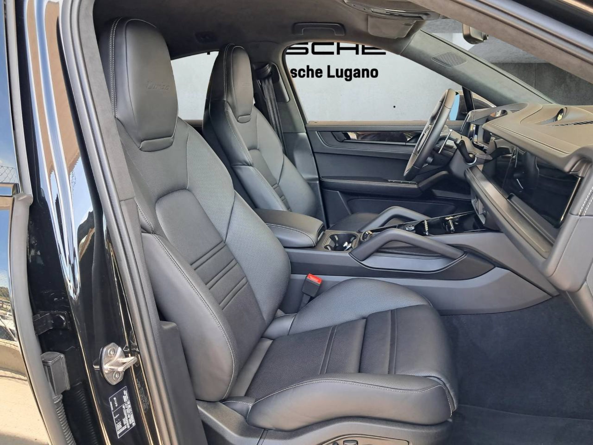 PORSCHE Cayenne Turbo E-Hybrid Coupé con pacchetto-GT-image-14