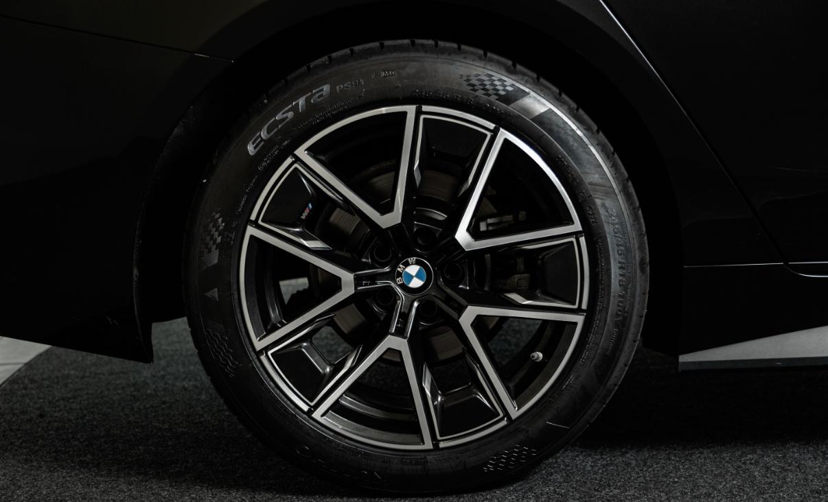 BMW 420d xDrive M Sport-image-12