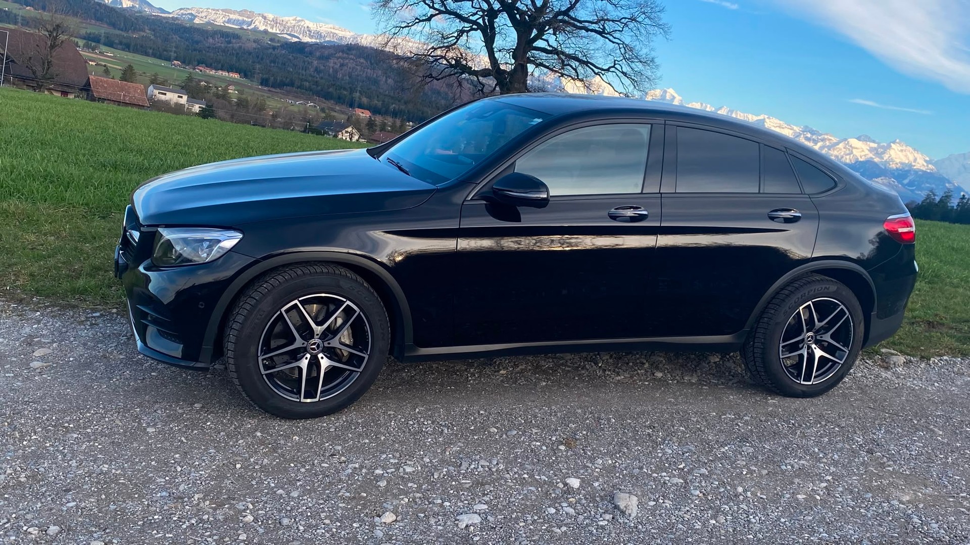 MERCEDES-BENZ GLC 300 AMG Line 4m Coupé-image-0