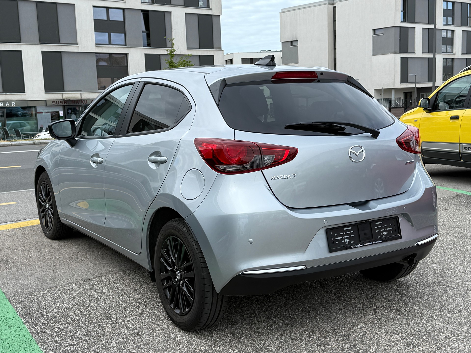 MAZDA 2 SKYACTIV-G 90 Homura Automat - Dernier Service Mazda fait le 11-06-2026 à 2’374 km - Garantie Mazda valable jusqu’a 01.2028-image-7