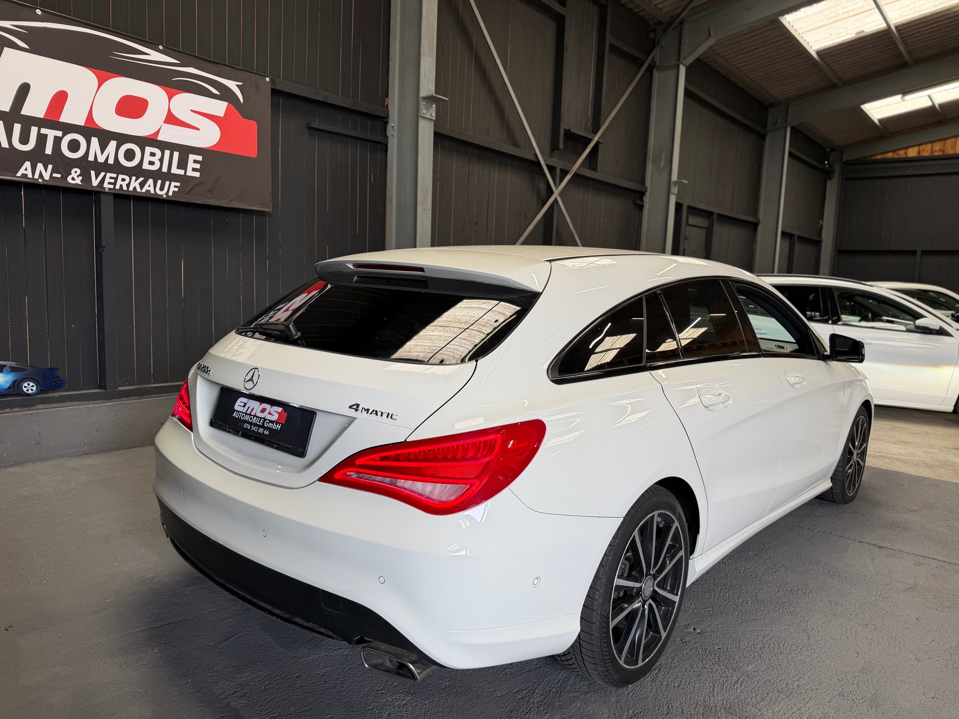 MERCEDES-BENZ CLA Shooting Brake 200 d Urban 4Matic 7G-DCT-image-6