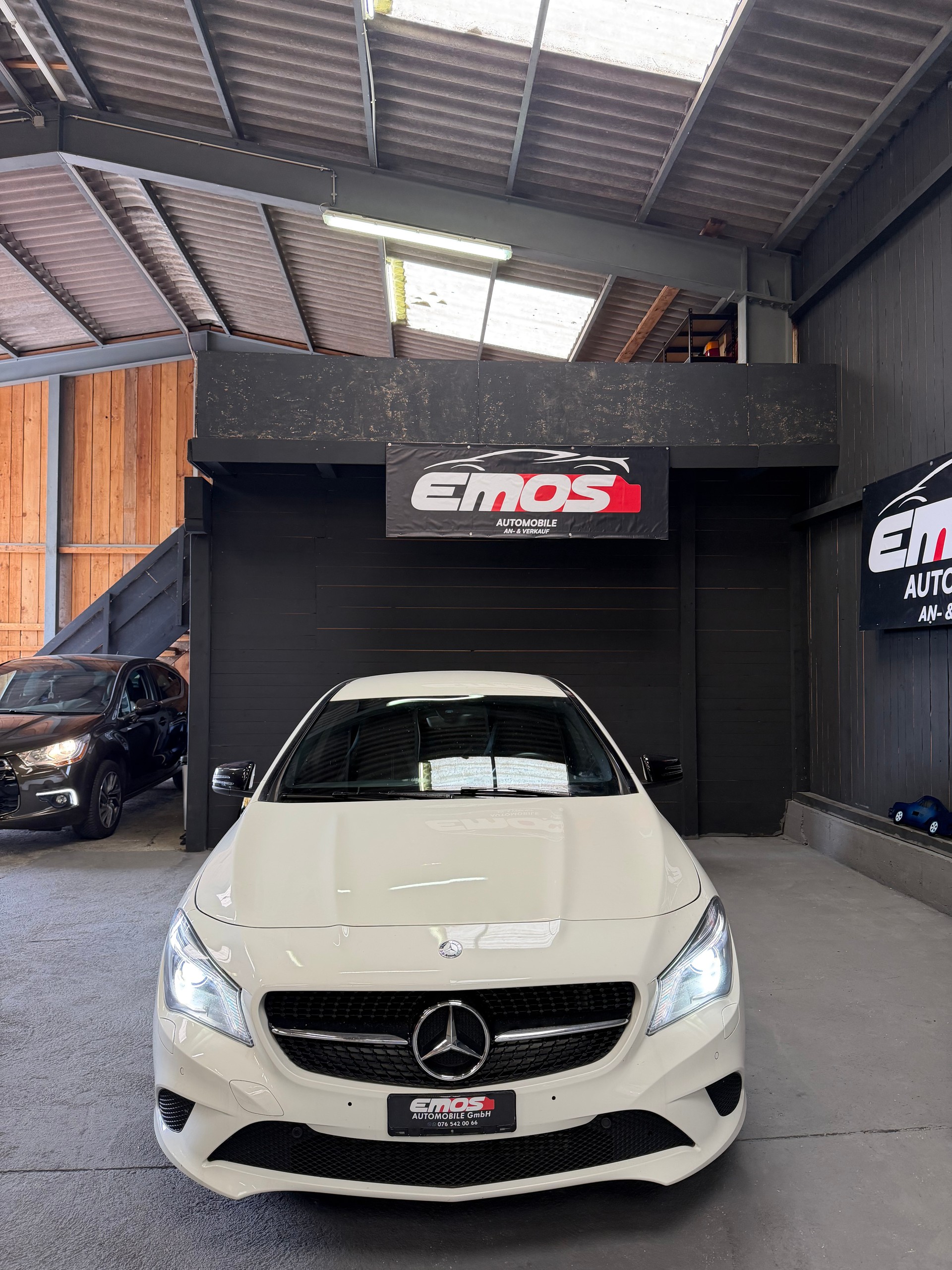 MERCEDES-BENZ CLA Shooting Brake 200 d Urban 4Matic 7G-DCT-image-1