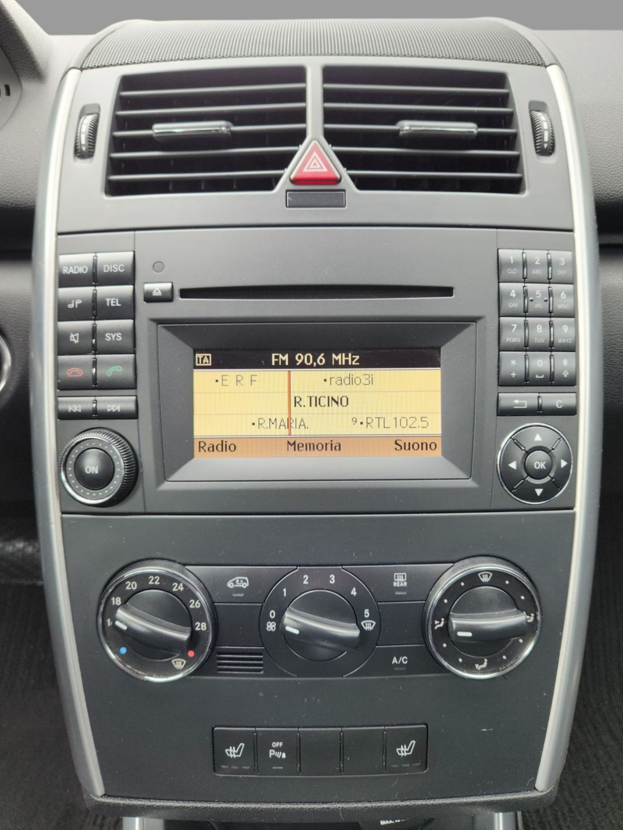 MERCEDES-BENZ A 180 (170) Avantgarde Autotronic-image-11