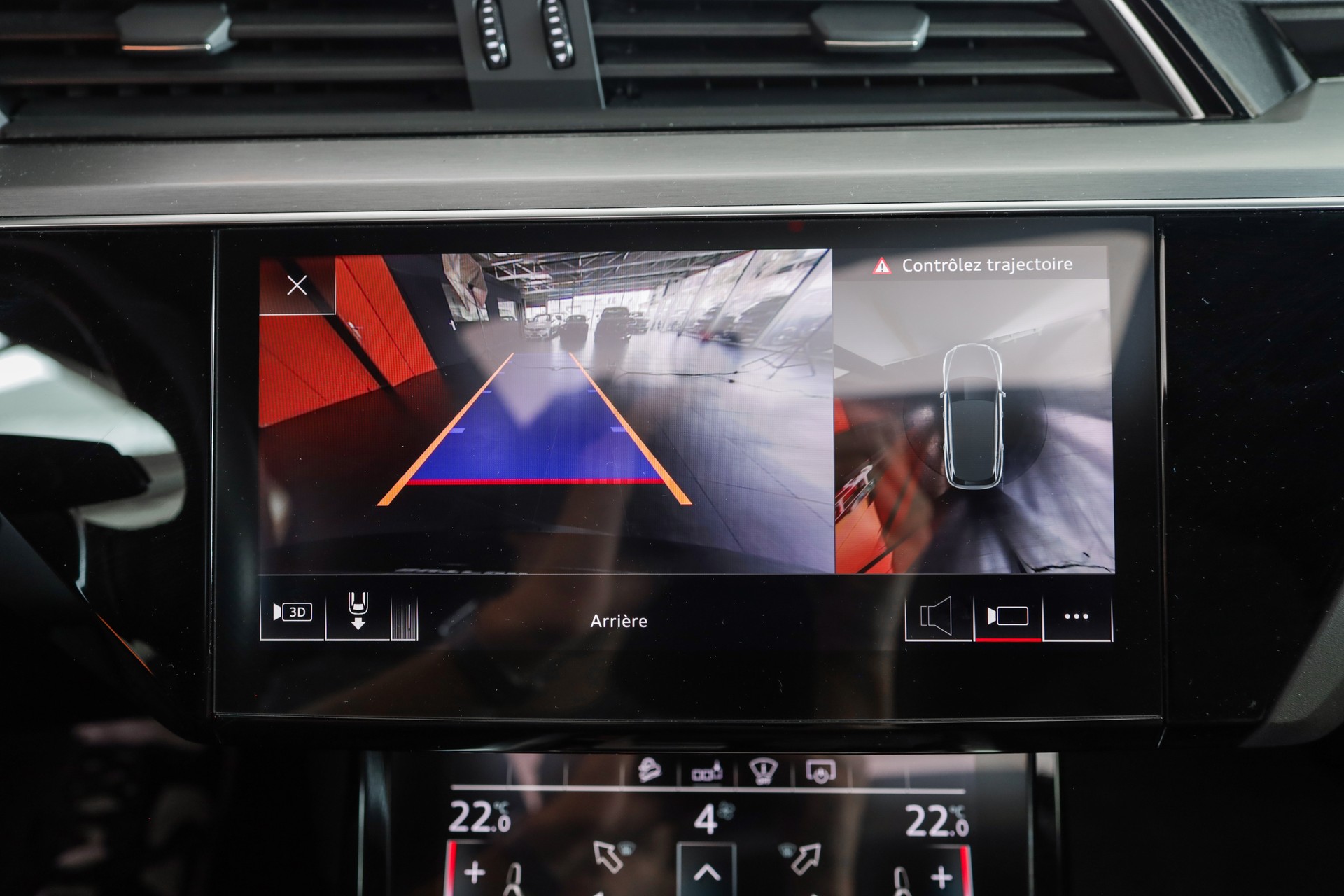 AUDI e-tron 55 S Line quattro * Open Sky * Bang&Olufsen * Chargeur 22kW-image-17