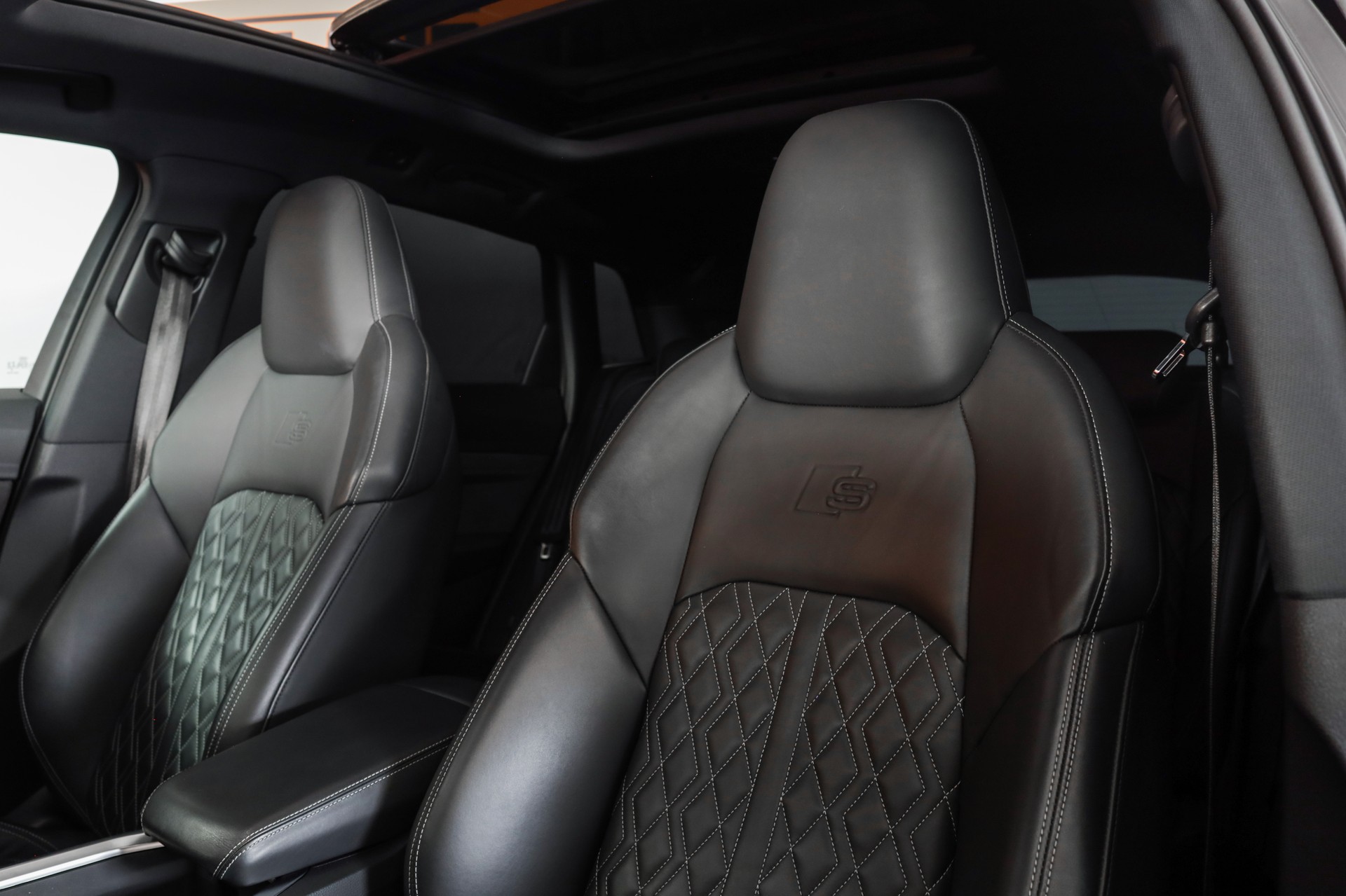 AUDI e-tron 55 S Line quattro * Open Sky * Bang&Olufsen * Chargeur 22kW-image-5