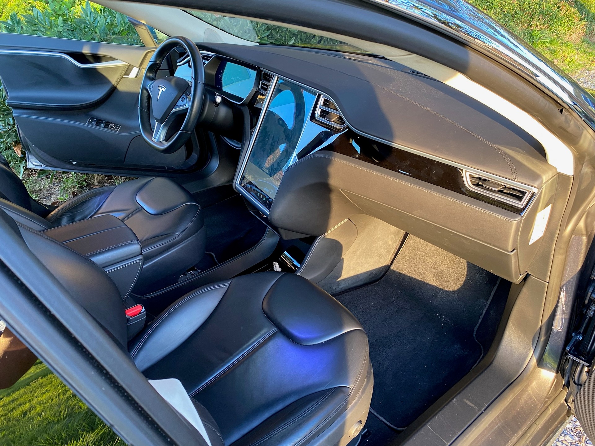 TESLA 85-image-2