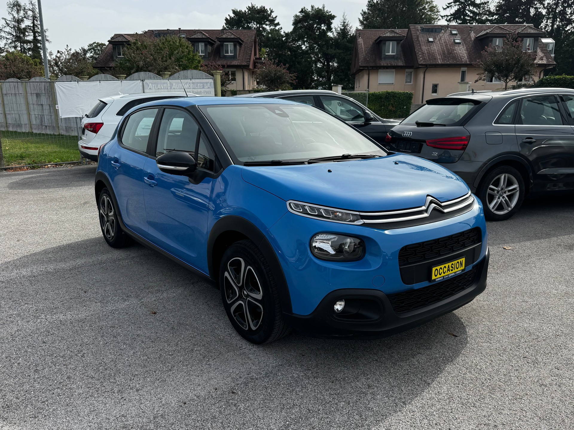 CITROEN C3 1.2i PureTech Shine-image-7