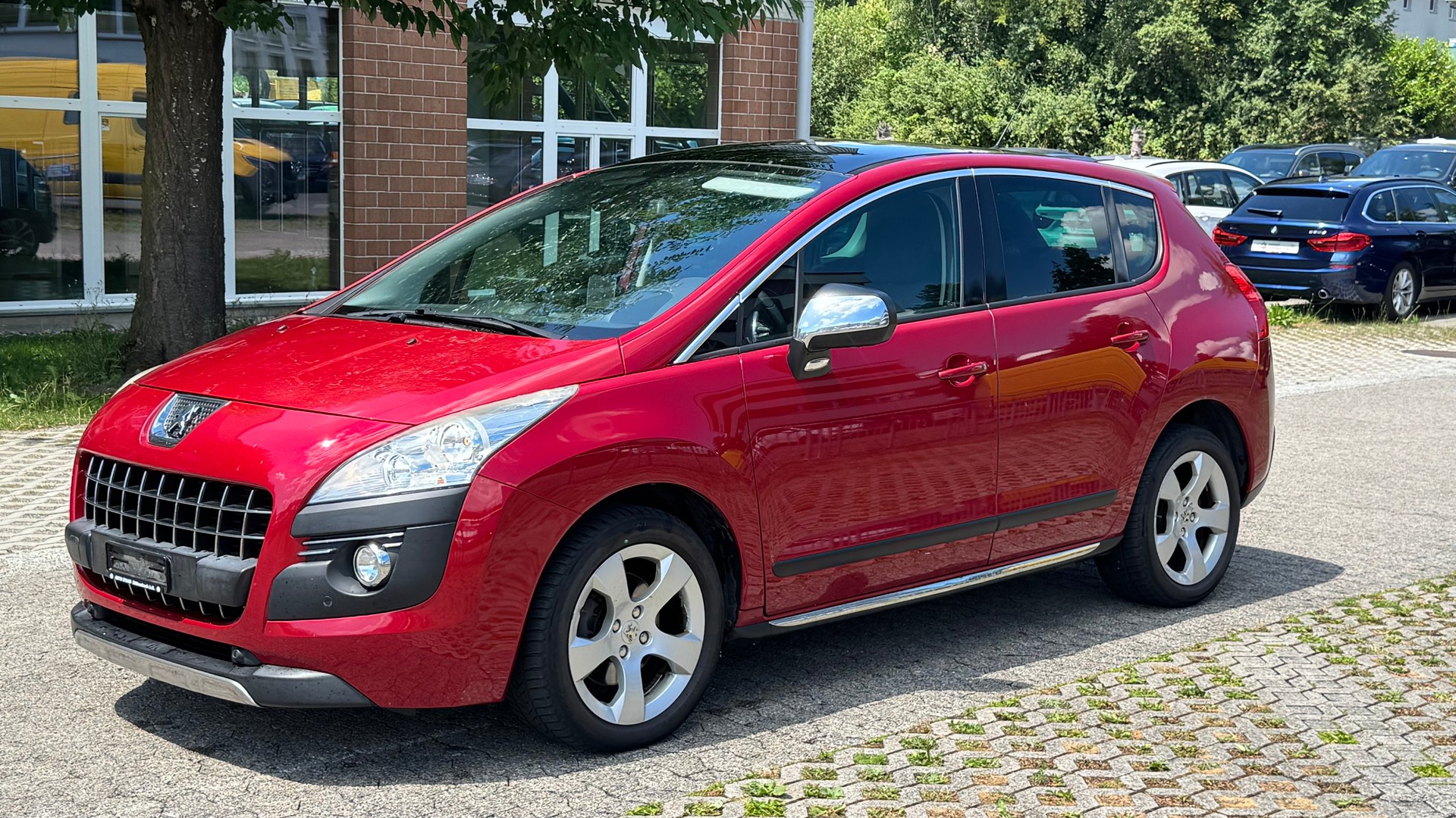PEUGEOT 3008 2.0 HDI Allure-image-0