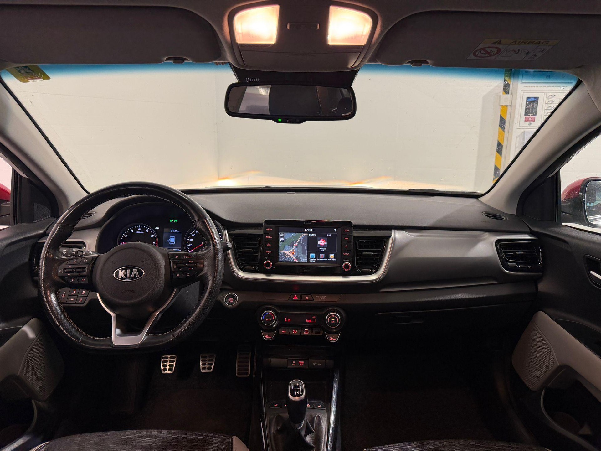 KIA Stonic 1.0 T-GDi-image-5
