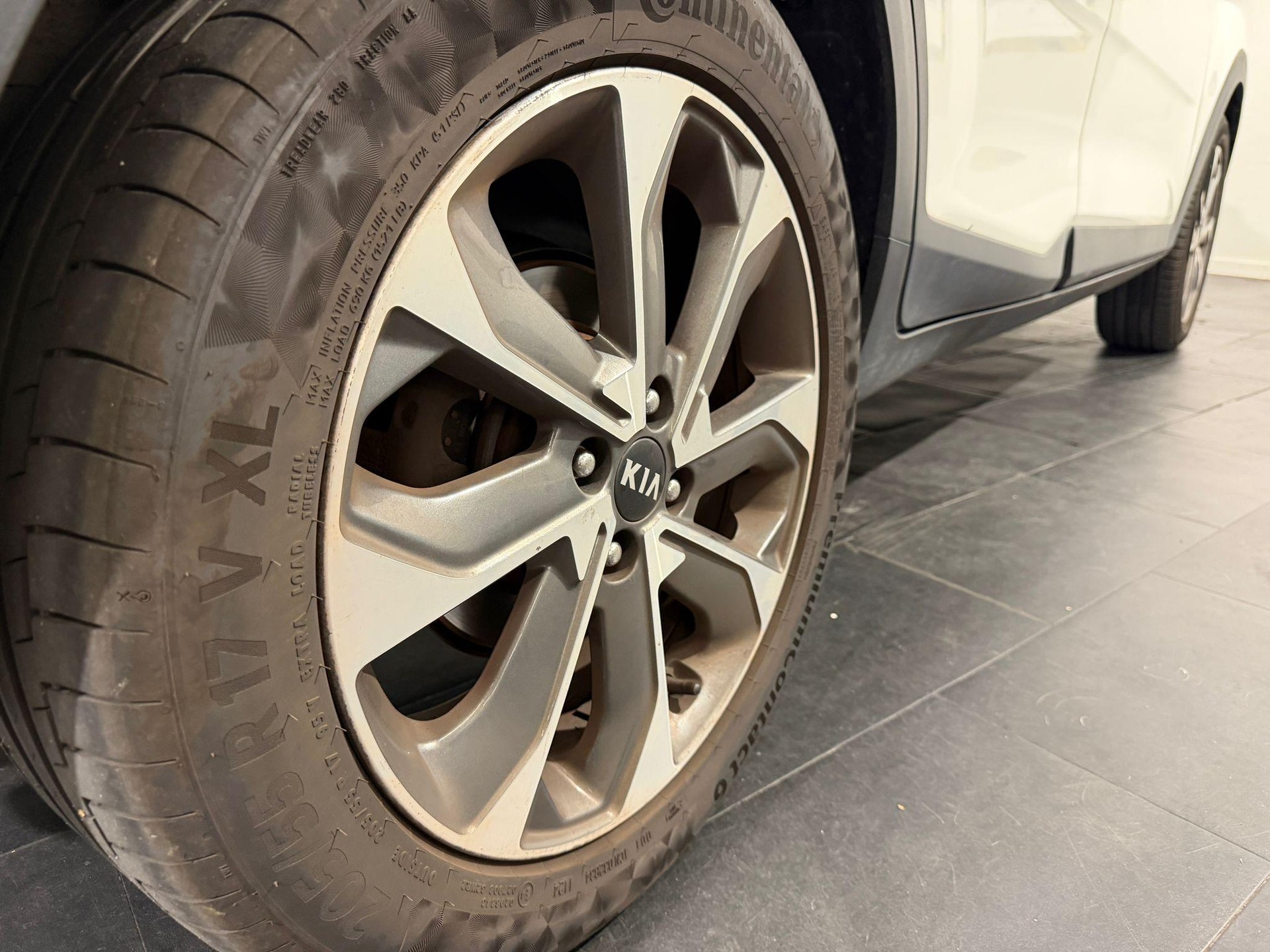 KIA Stonic 1.0 T-GDi-image-10